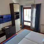 With Parking Space - 22633 Apartamento Makarska