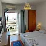 Apartamento With Parking Space - 22633 Makarska