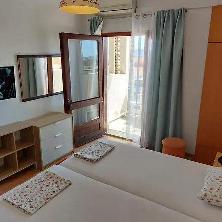 With Parking Space - 22633 Apartman *