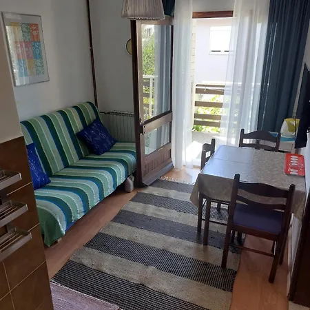 Apartman With Parking Space - 22633 Makarska