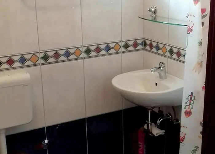 Apartment With Parking Space - 22633 Makarska