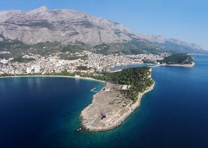 With Parking Space - 22633 Makarska